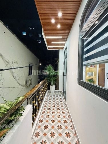 Hẻm xe hơi Phạm Văn Bạch, Tân Bình chốt giá 1tỷ800 SHR