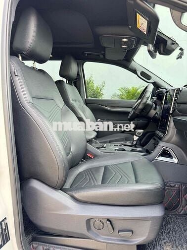 Ford Everest 2023 Titanium 2.0L 4x2 AT - 22600 km
