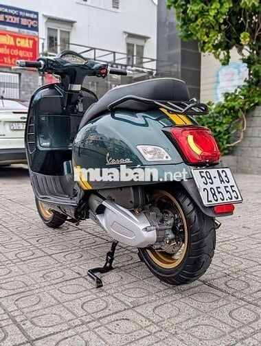 GTS Super 300 HPE RacingSixties Xanh 2021