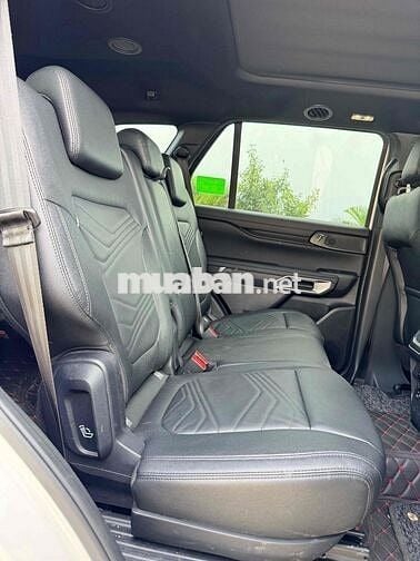 Ford Everest 2023 Titanium 2.0L 4x2 AT - 22600 km