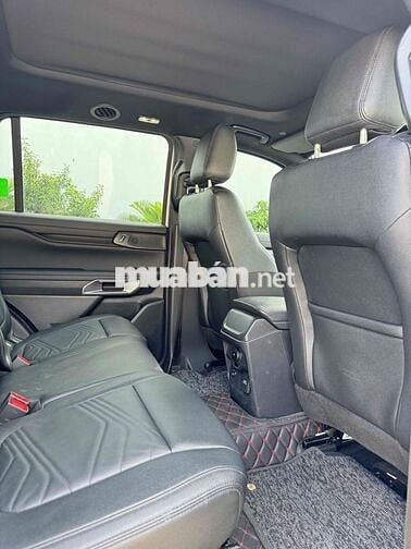 Ford Everest 2023 Titanium 2.0L 4x2 AT - 22600 km