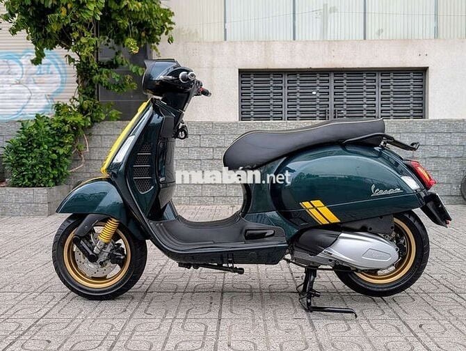 GTS Super 300 HPE RacingSixties Xanh 2021