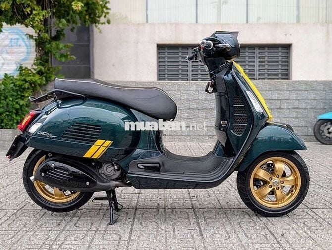 GTS Super 300 HPE RacingSixties Xanh 2021