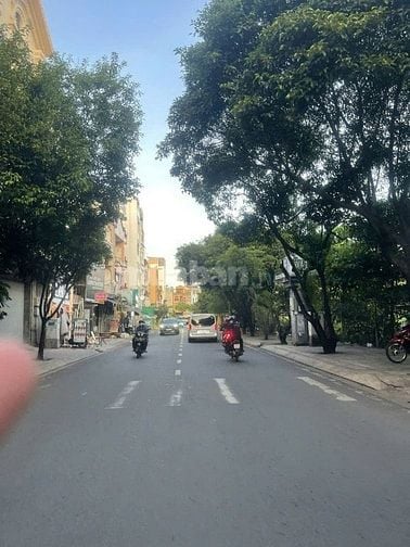 NHÀ BÁN 2 MẶT TIỀN TRƯỚC SAU LÊ TUẤN MẬU DT(4X25)GIÁ 15 TỶ 