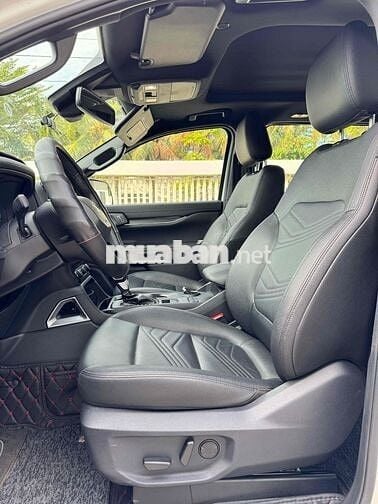 Ford Everest 2023 Titanium 2.0L 4x2 AT - 22600 km