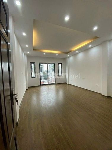 Cho thuê nhà số 10 ngách 300 ngõ 143 Nguyễn Chính, Tân Mai, Hoàng Mai,
