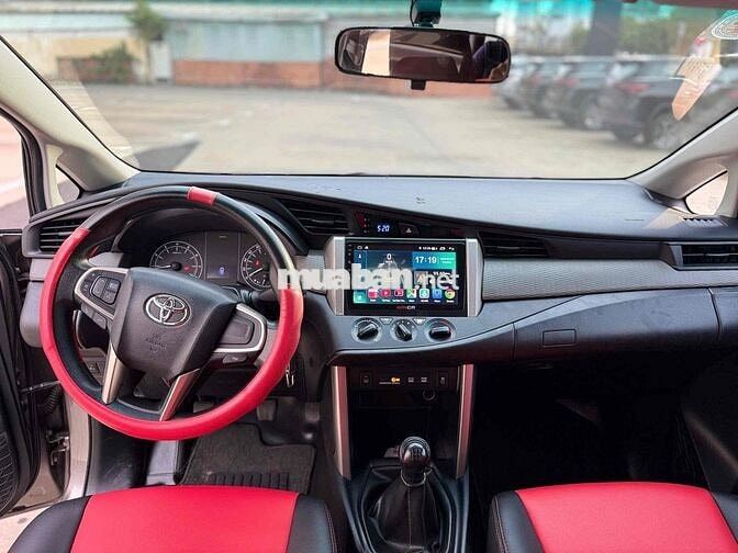 Toyota Innova 2022 E 2.0 MT - 90000 km