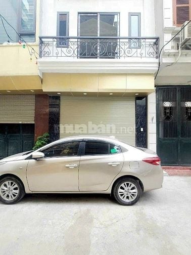 Cho thuê nhà số 10 ngách 300 ngõ 143 Nguyễn Chính, Tân Mai, Hoàng Mai,