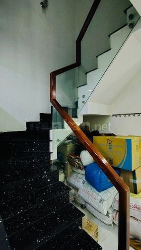 Không có căn thứ 2, Bán nhà 58m, 2 tầng BTCT Hoàng Văn Thụ Phú Nhuận 