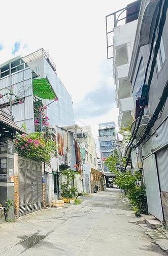 CHDV HXH đường Ung Văn Khiêm ngay ĐH Hutech, P25, BT. 30Pn TN 150Triệu