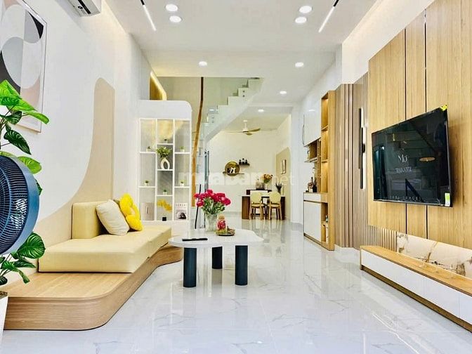 Siêu Phẩm Duy Nhất 43,5m2 Nằm Ngay Đường Trần Quang Diệu, Quận 3.