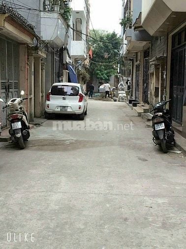 Cho thuê nhà số 10 ngách 300 ngõ 143 Nguyễn Chính, Tân Mai, Hoàng Mai,