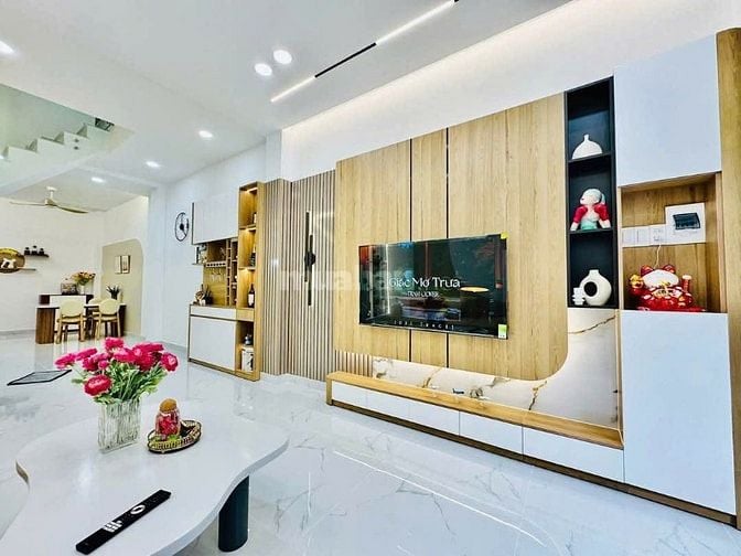 Siêu Phẩm Duy Nhất 43,5m2 Nằm Ngay Đường Trần Quang Diệu, Quận 3.