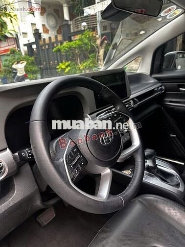 Hyundai Stargazer Cao cấp 1.5 AT 2022