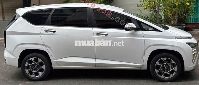 Hyundai Stargazer Cao cấp 1.5 AT 2022