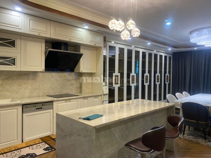 Bán Building 9 Tầng Thang Máy Mặt Nghĩa Tân - Cầu Giấy - 37.5 Tỷ TL 