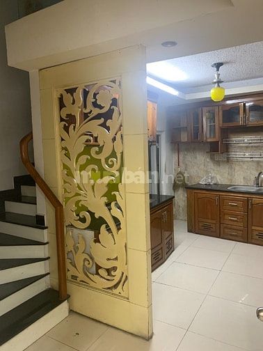 Cho thuê nguyên căn nhà mặt phố 3 tầng Lý Thái Tổ, Đà Nẵng