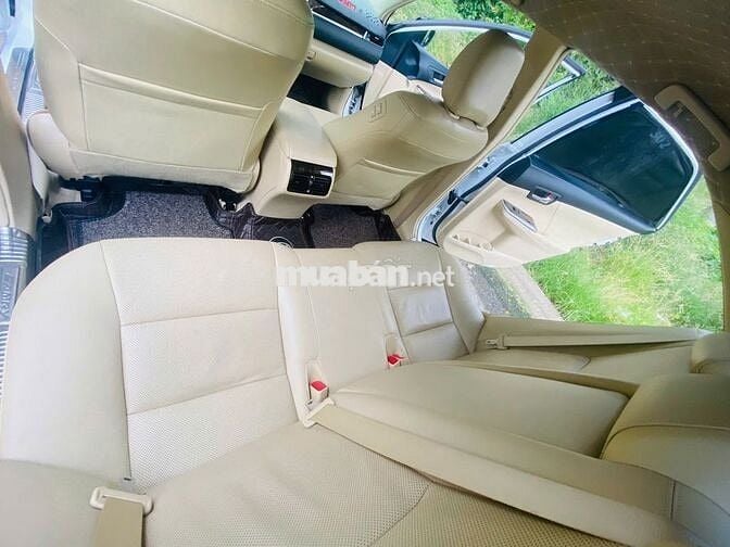 Toyota Camry 2016 2.5G - 112000 km