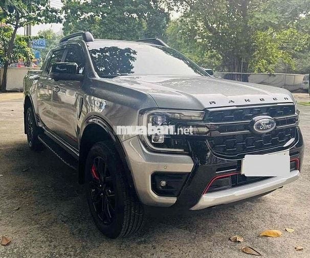 Ford Ranger 2024 Stormtrak 2.0L 4x4 AT - 2400 km