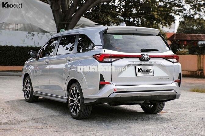 Toyota Veloz Cross Top 2024