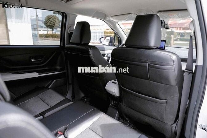 Toyota Veloz Cross Top 2024