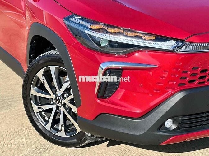 Toyota Corolla Cross 2025 1.8V - 2.700km siêu lươt