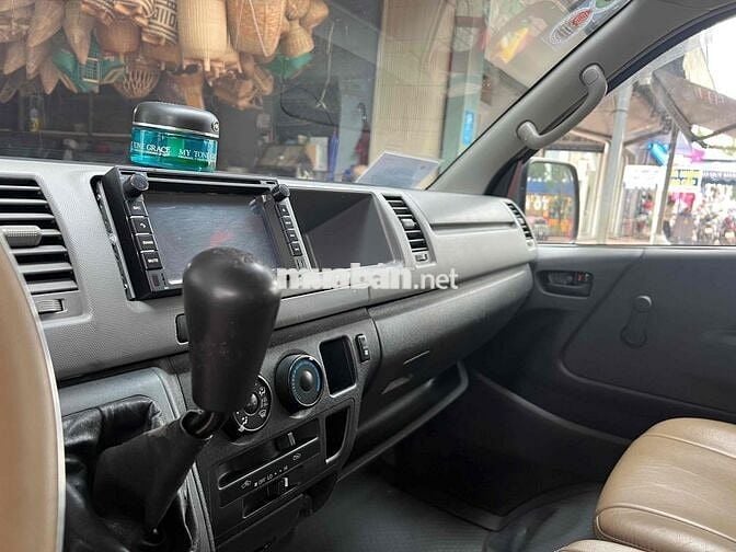 Toyota Hiace 2008 Commuter 2.7 - 150000 km