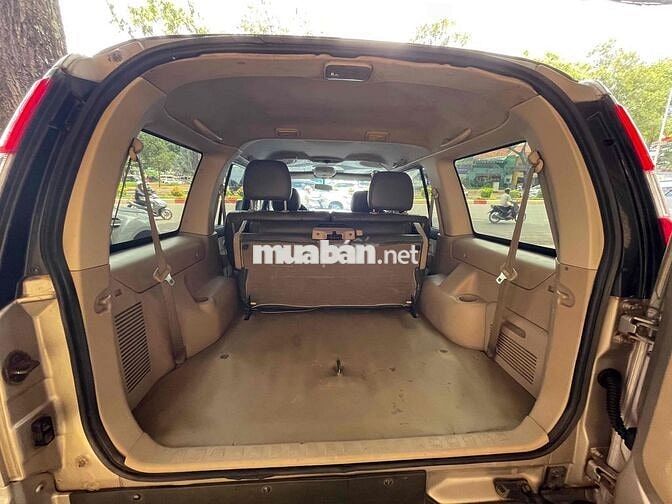 Ford Everest 2010 2.5L 4x4 MT - 180000 km