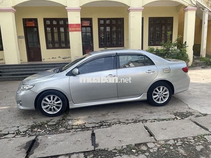 Toyota Corolla Altis 2009 2.0V - 17000 km