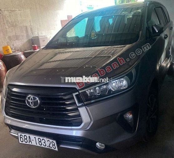 Xe Toyota Innova 2.0E 2020