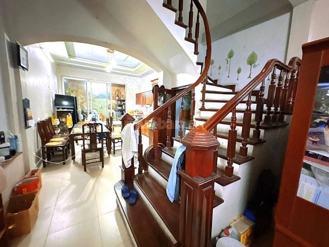 Siêu Hiếm Nhà 79m2 x 5T x MT:4.3m TT Cầu Giấy Giá Chỉ 16.5 Tỷ