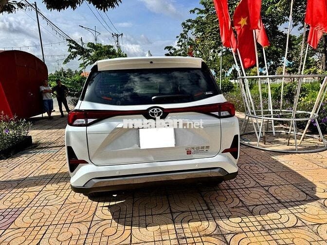 Toyota Veloz Cross Top 2025 - 3800 km 6XX