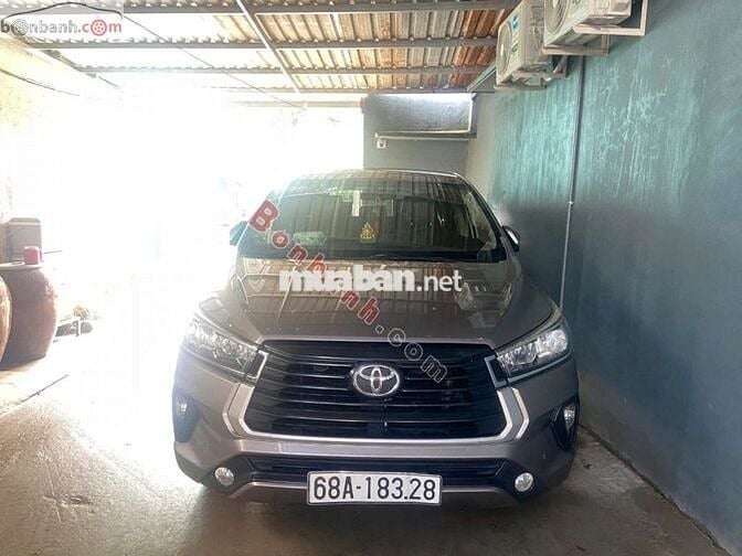 Toyota Innova 2.0E 2020