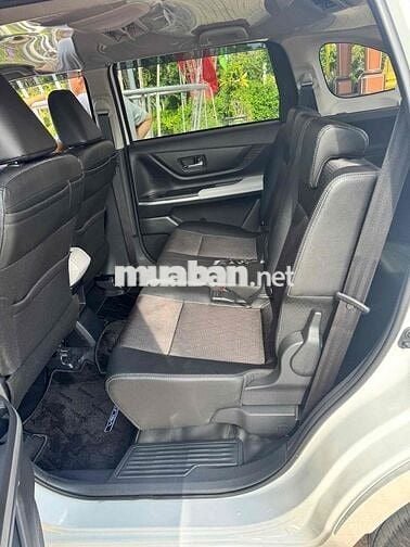 Toyota Veloz Cross Top 2025 - 3800 km 6XX