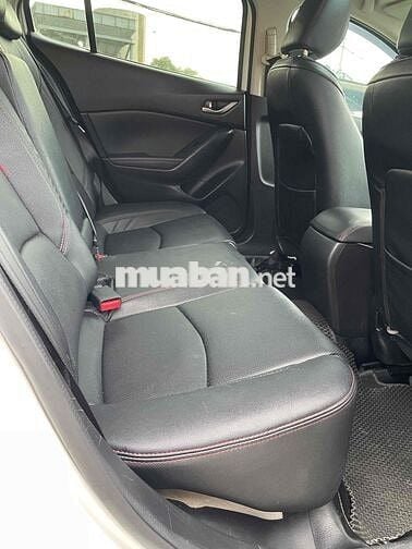 Mazda 3 2016 1.5 AT Sedan - 86000 km