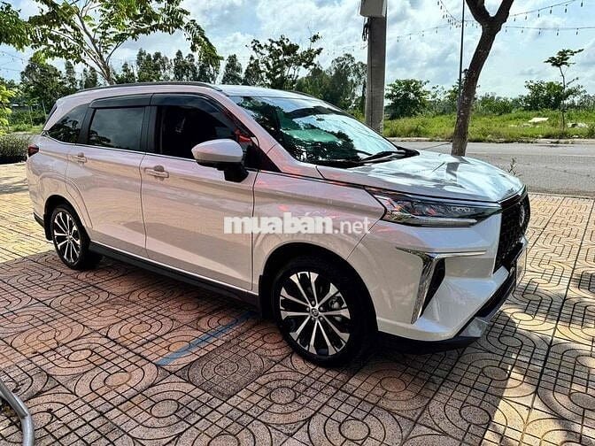 Toyota Veloz Cross Top 2025 - 3800 km 6XX