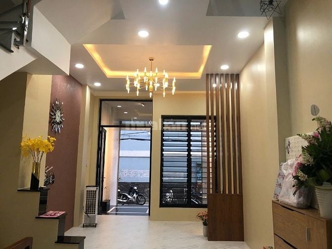Bán nhà riêng 16 tỷ, 266m2, 6P, 4WC tại Gia Phú, P1, Q6, CÓ HẦM XE
