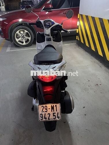 Bán xe Sh mode màu trắng mới còn dán nilon