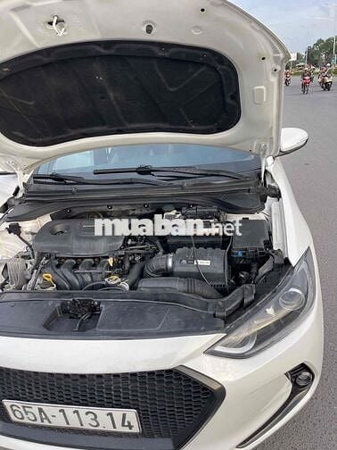 Hyundai Elantra 2016 - 78000 km