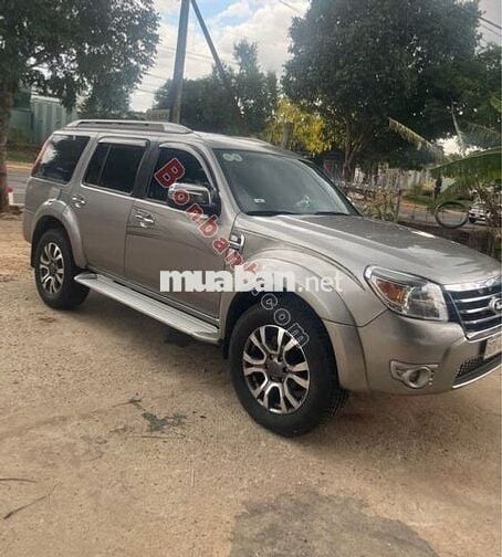 Ford Everest 2.5L 4x2 MT 2011