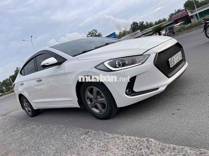 Hyundai Elantra 2016 - 78000 km