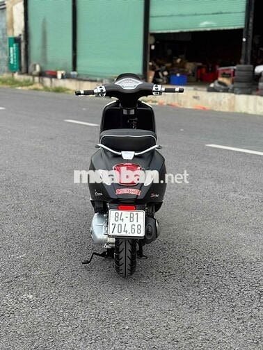 vespa sprin siêu lướt bản S đen nhám như xe new