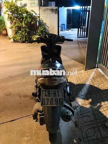 Cần bán xe luvias