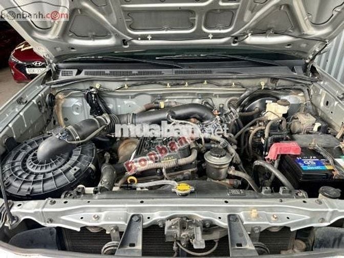 Toyota Fortuner 2.7V 4x2 AT 2015