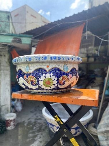 Chậu đắp tay cẩn miểng chén dĩa, thủ công mỹ nghệ Thủ Đức - Tphcm