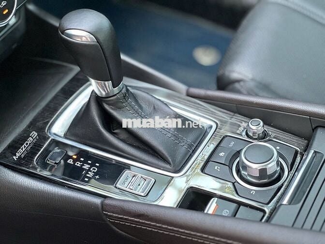 Mazda 3 2018 1.5 AT Sedan - 97000 km