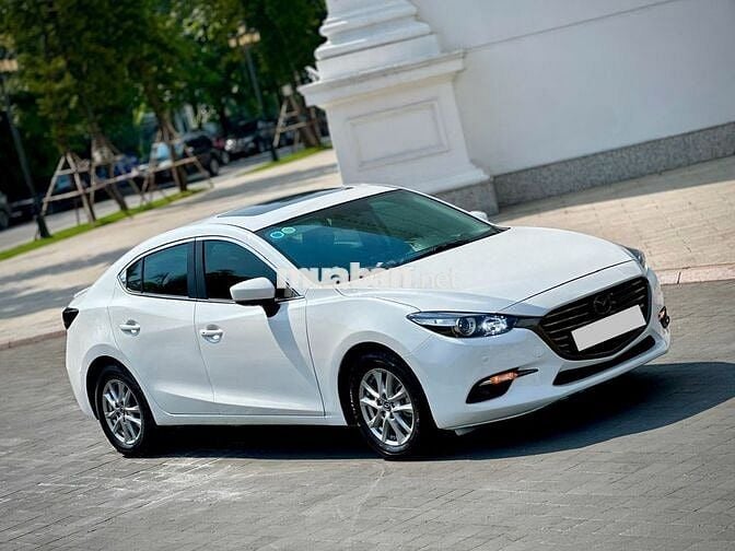Mazda 3 2018 1.5 AT Sedan - 97000 km