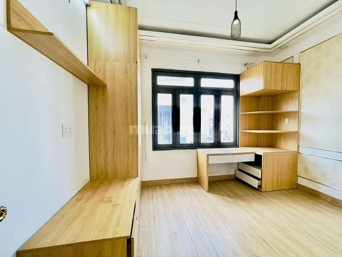 Thiện chí mua giảm nhiều nhà Phạm Văn Hai, Tân Bình. 5pn chốt 3tỷ250