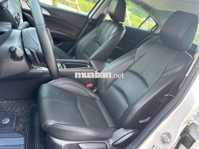 Mazda 3 2018 1.5 AT Sedan - 97000 km