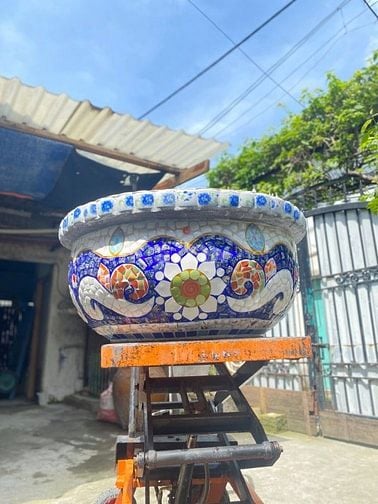 Chậu đắp tay cẩn miểng chén dĩa, thủ công mỹ nghệ Thủ Đức - Tphcm
